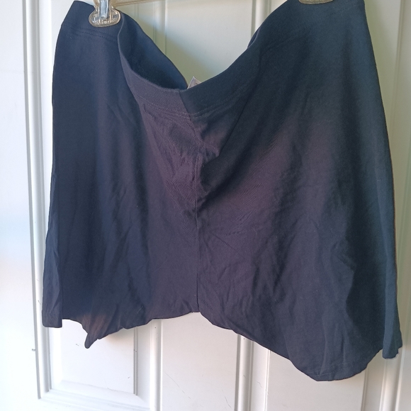 NWOT SERRA BLACK SOFT SHORTS 2X - Picture 2 of 5